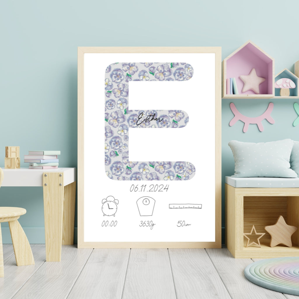Personalisiertes Geburtsposter: Buchstaben | Veilchenmuster